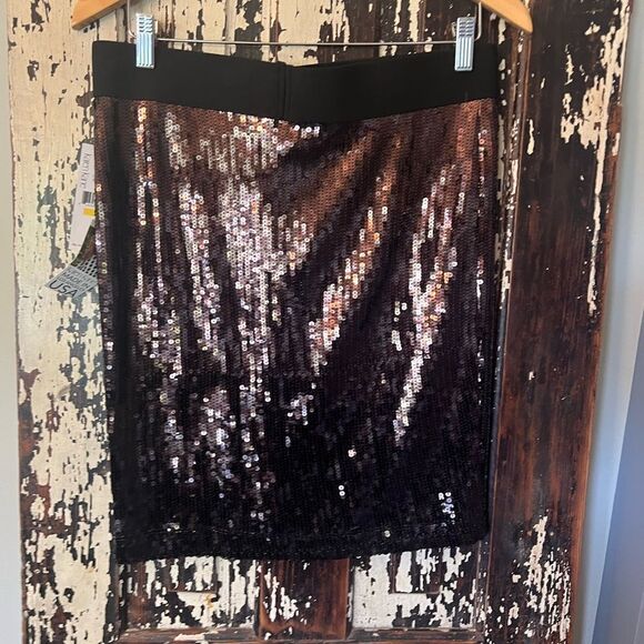 NWT Karen Kane sequined skirt in Beautiful Brown Bronze color w stretch waist. M - Picture 5 of 11